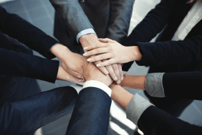 NGUYÊN TẮC ĐỐI XỬ VỚI CÁC BÊN LIÊN QUAN